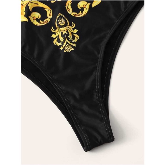 Sexy Black Lavish One Piece Swimwear - Picture 5 of 6